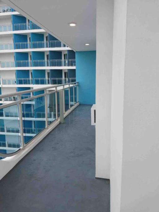 1Bedroom Unit At Azure North With Netflix Up To 6Pax San Fernando  Ngoại thất bức ảnh