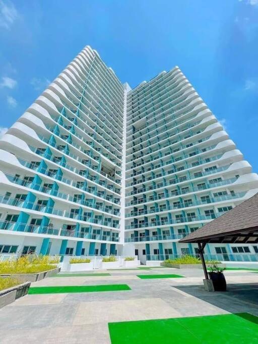 1Bedroom Unit At Azure North With Netflix Up To 6Pax San Fernando  Ngoại thất bức ảnh